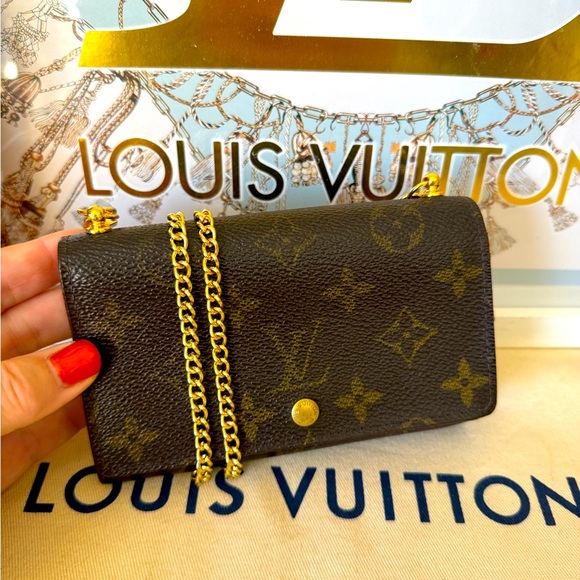 Louis Vuitton Vintage Monogram Wallet on Chain